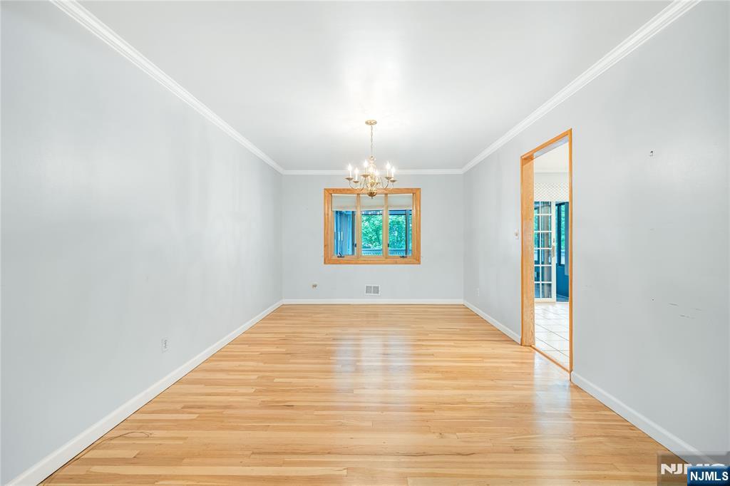 18 Dogwood Court, Westwood, NJ 07675 Listing Photo  10