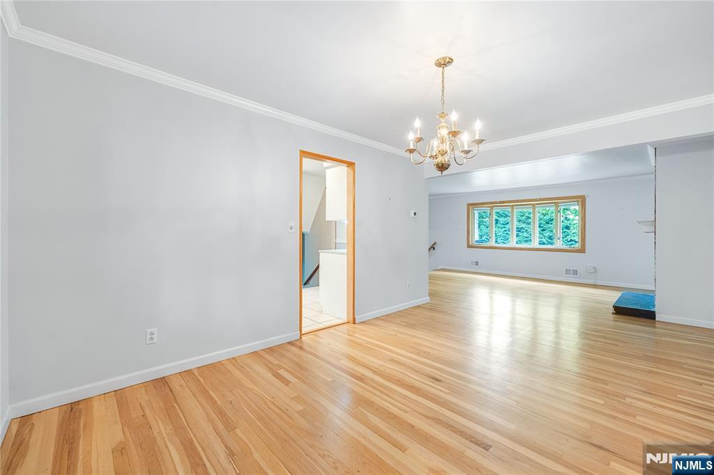 18 Dogwood Court, Westwood, NJ 07675 Listing Photo  11
