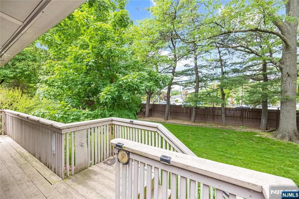 18 Dogwood Court, Westwood, NJ 07675 Listing Photo  18