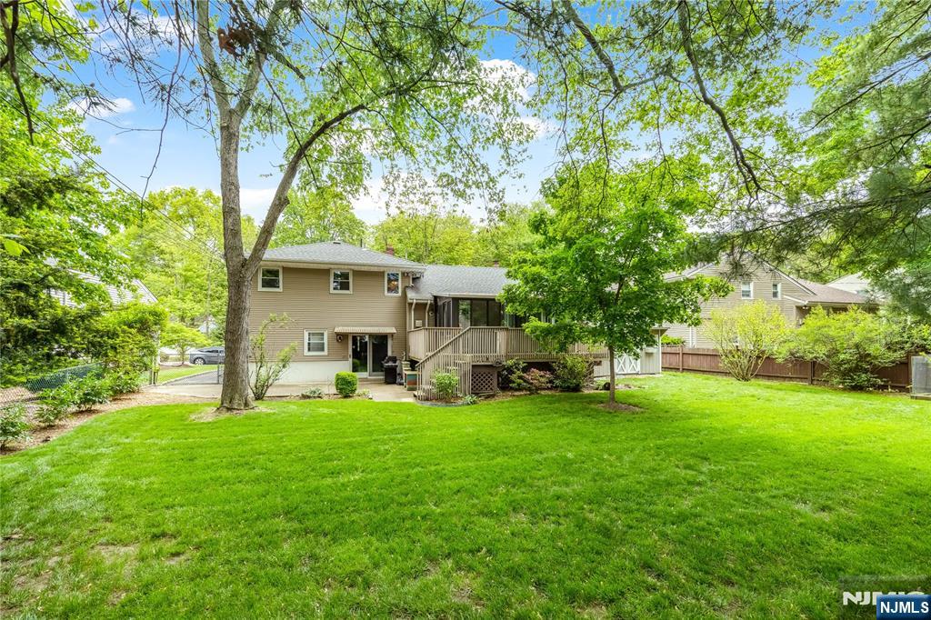 18 Dogwood Court, Westwood, NJ 07675 Listing Photo  33