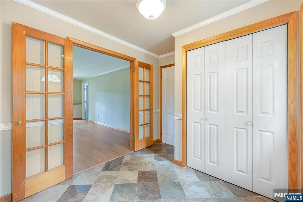 18 Dogwood Court, Westwood, NJ 07675 Listing Photo  6
