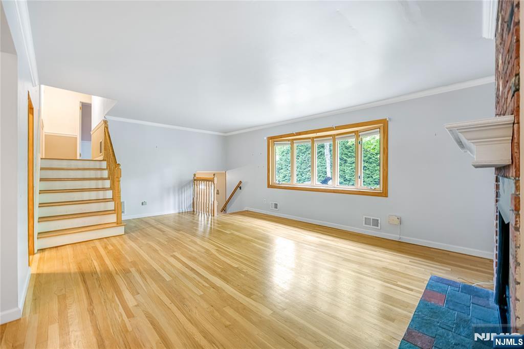 18 Dogwood Court, Westwood, NJ 07675 Listing Photo  9