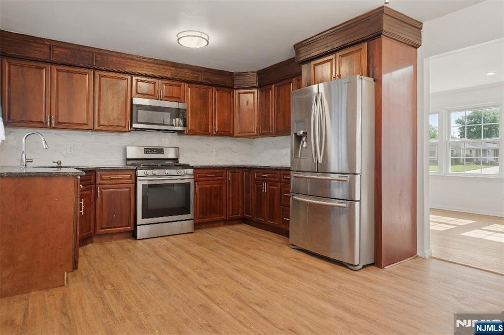 263 Genesee Avenue - Photo 5