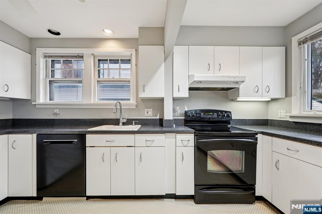 971 Garrison Avenue