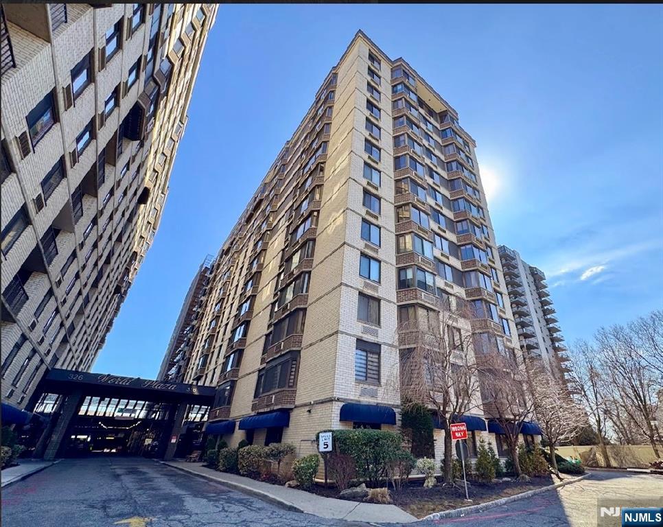 316 Prospect #11J