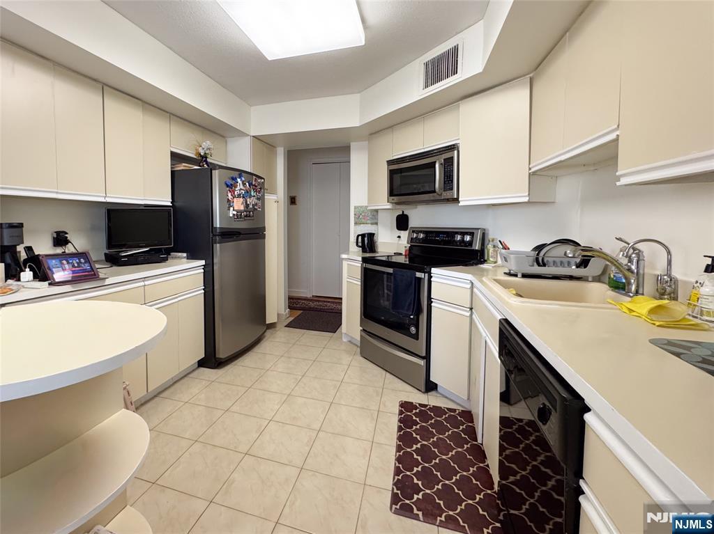 316 Prospect #11J