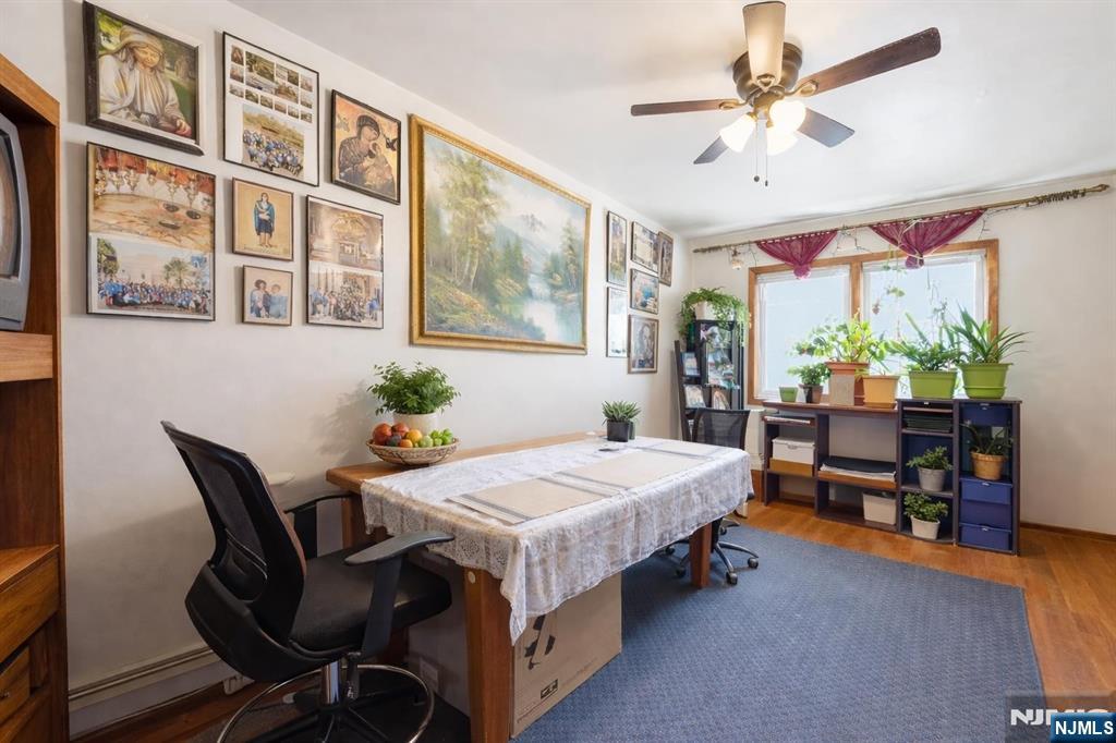 236 Garfield Avenue - Photo 4