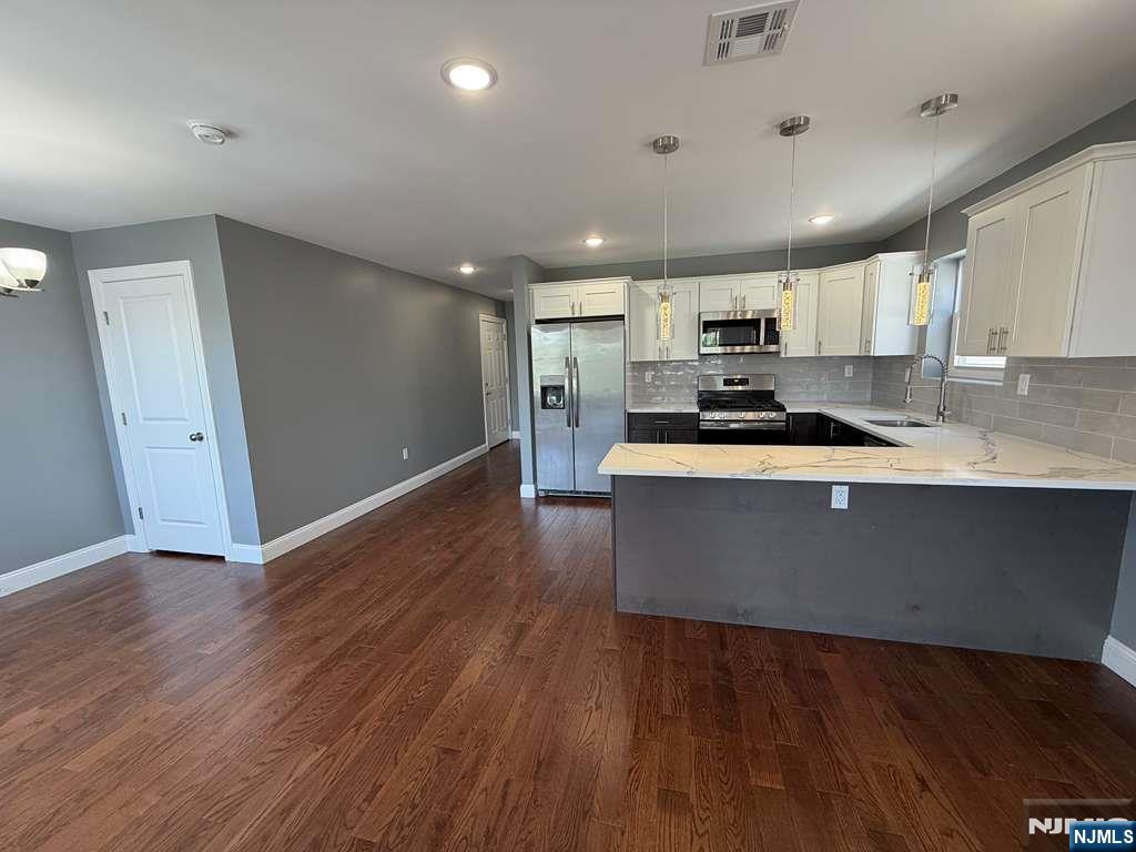 225 9th Street - Photo 3