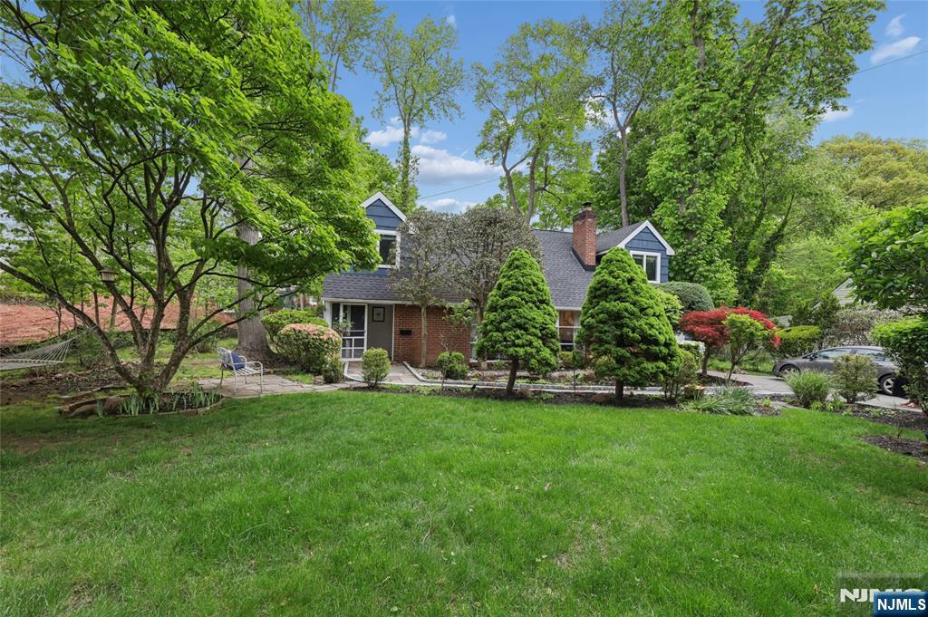 169 W Clinton Avenue - Photo 1