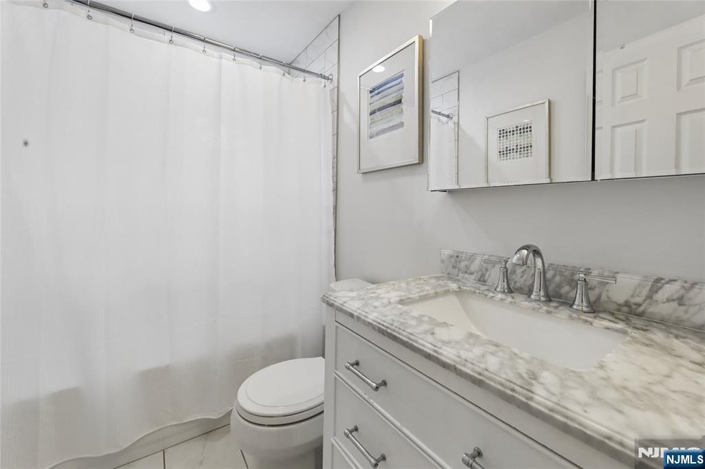 169 Clinton Avenue — photo 21