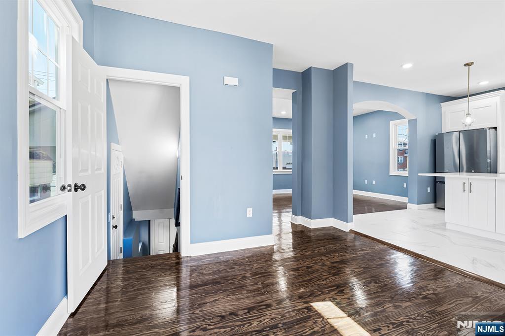 255 Garibaldi Avenue