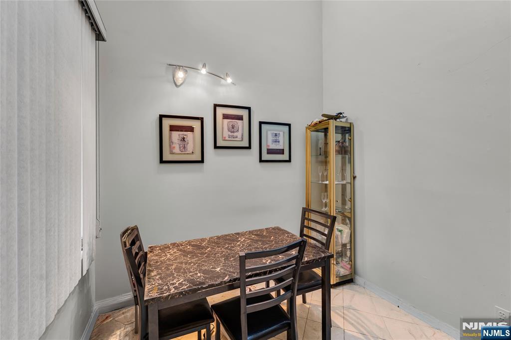 8C Cove Lane, North Bergen, NJ 07047 Listing Photo  9