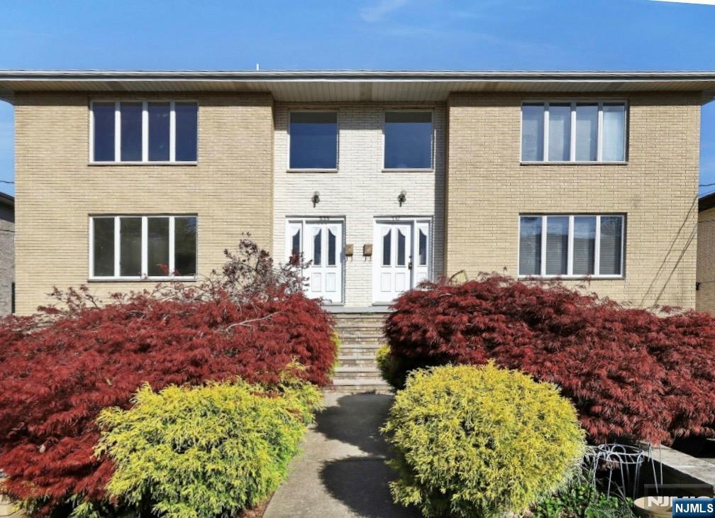 535 Orchard Avenue - Photo 1