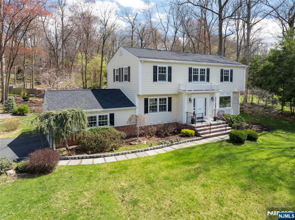 710 Tulip Place
