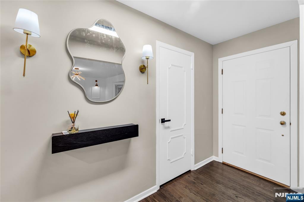 1011 Washington Avenue - Photo 2