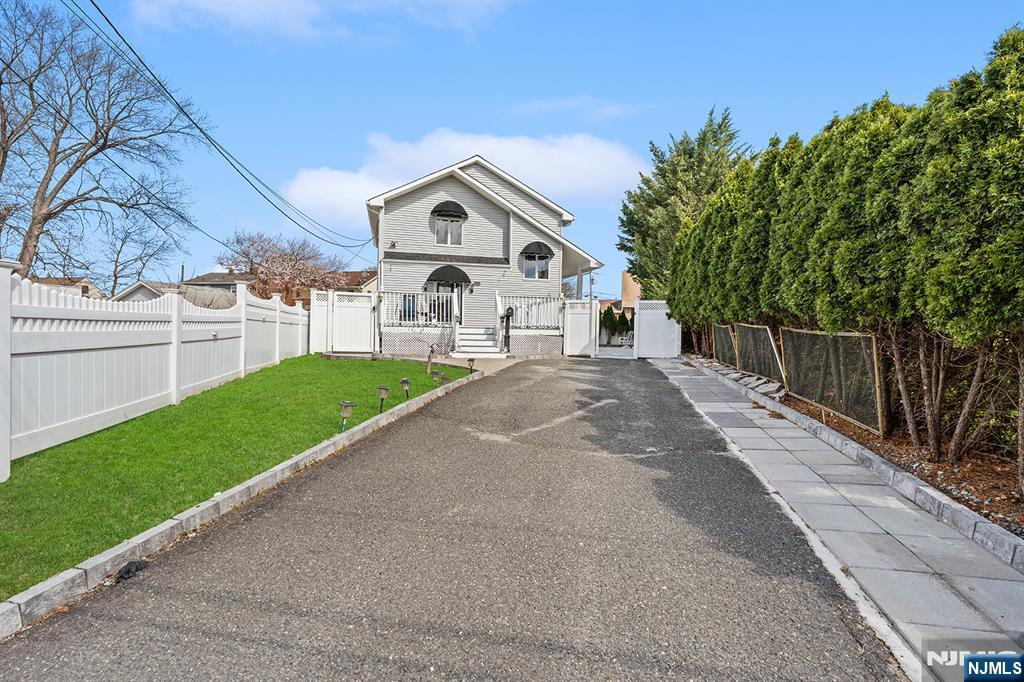 70 Coger Street - Photo 2