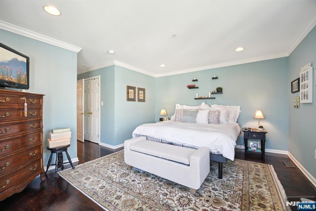 428 Newburgh Court — photo 15