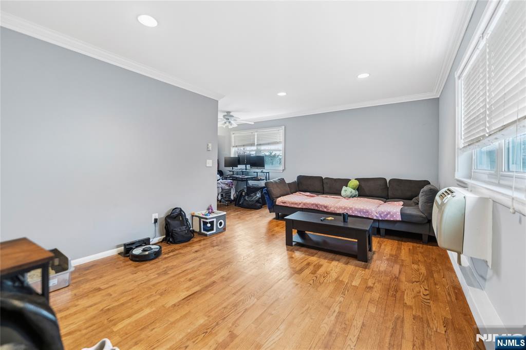 162 Belleville Avenue 1A - Photo 2