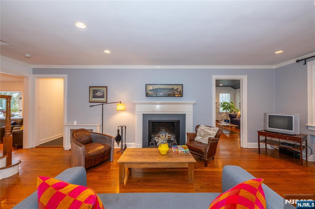 139 Glenwood, Ridgewood, NJ, 07450