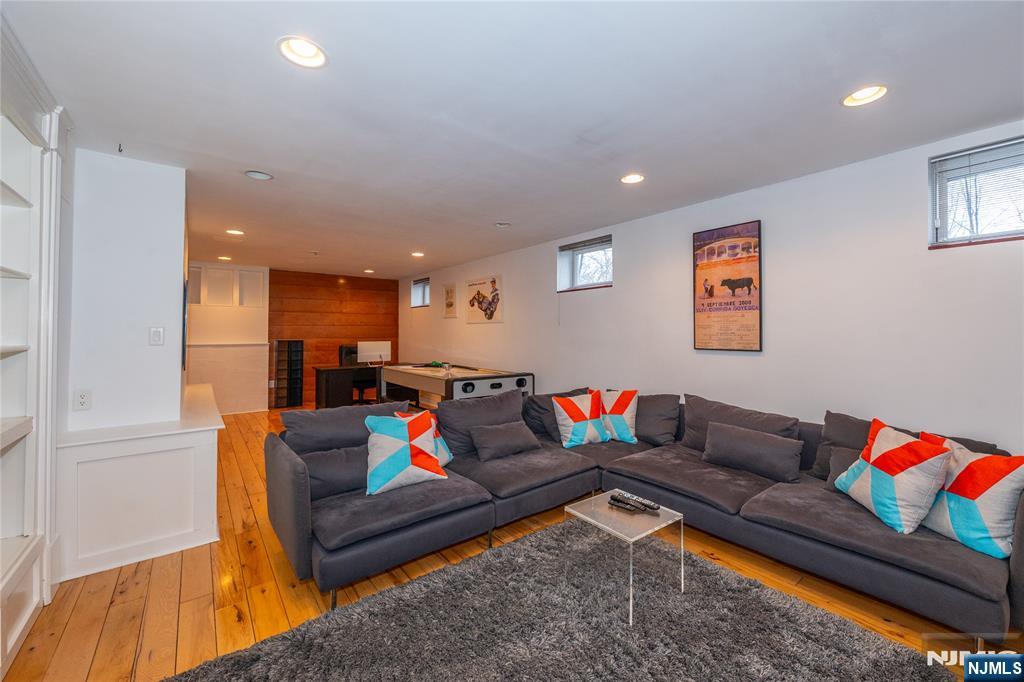 139 Glenwood, Ridgewood, NJ, 07450