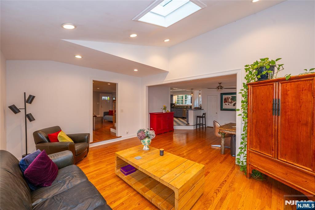 139 Glenwood, Ridgewood, NJ, 07450