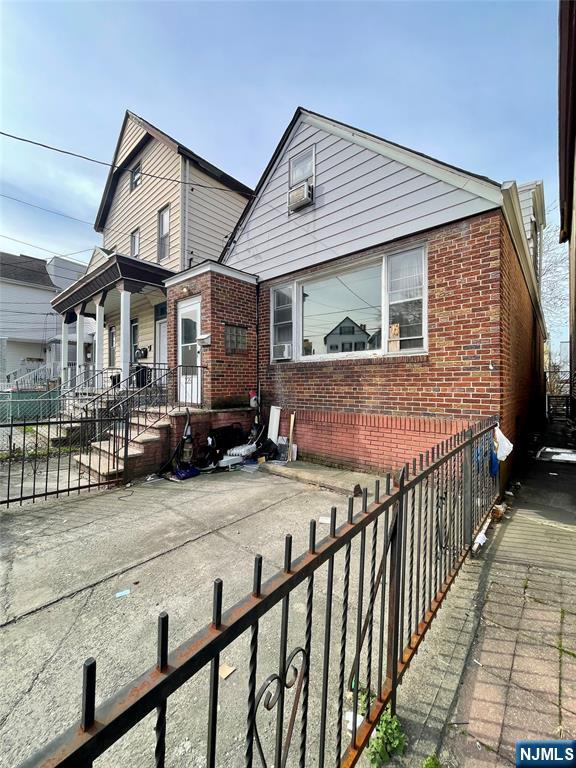 225 Cator Avenue, Jersey City, NJ, 07305