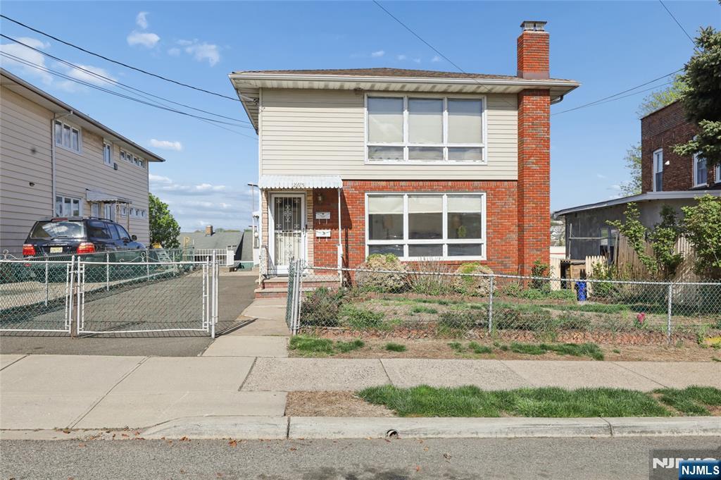 155 Badger Ave, Newark City, NJ, 07108-1932