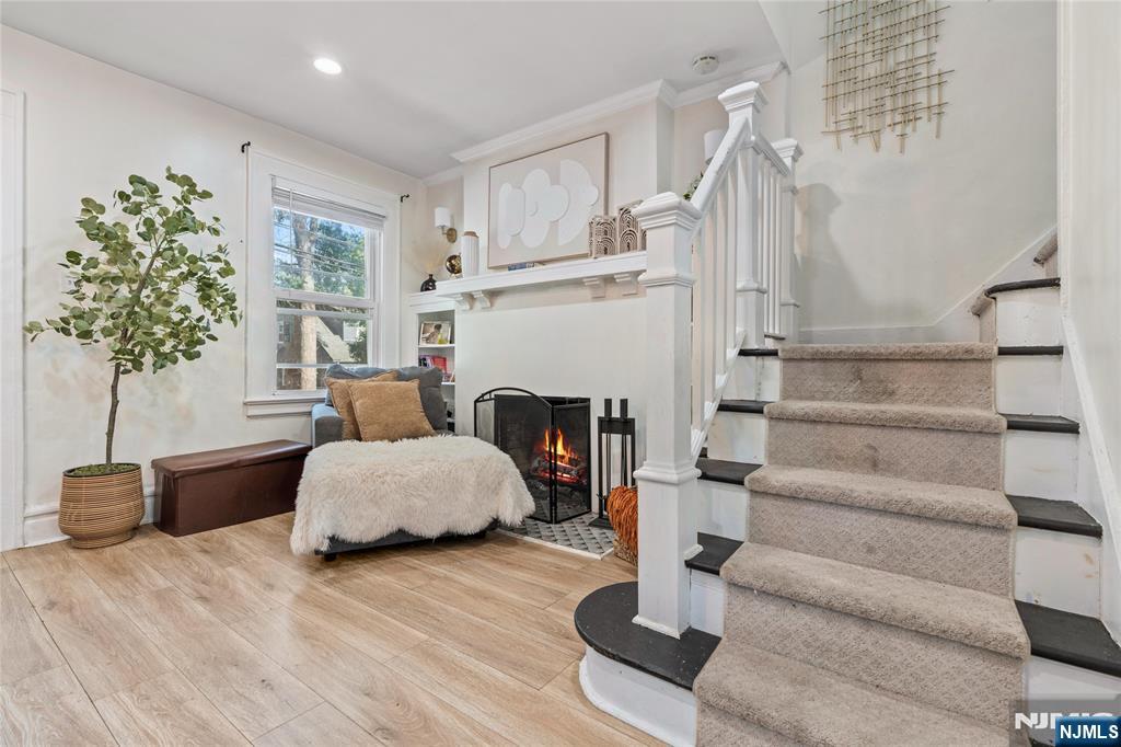 44 Richelieu Place, Newark, NJ, 07106