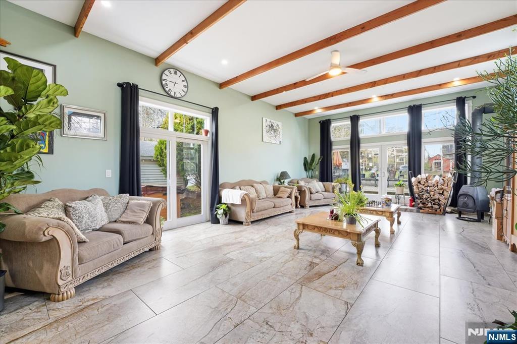 9 Harvard Terrace - Photo 4