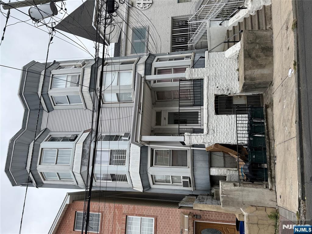 699-701 Frelinghuysen Avenue, Newark, NJ, 07114