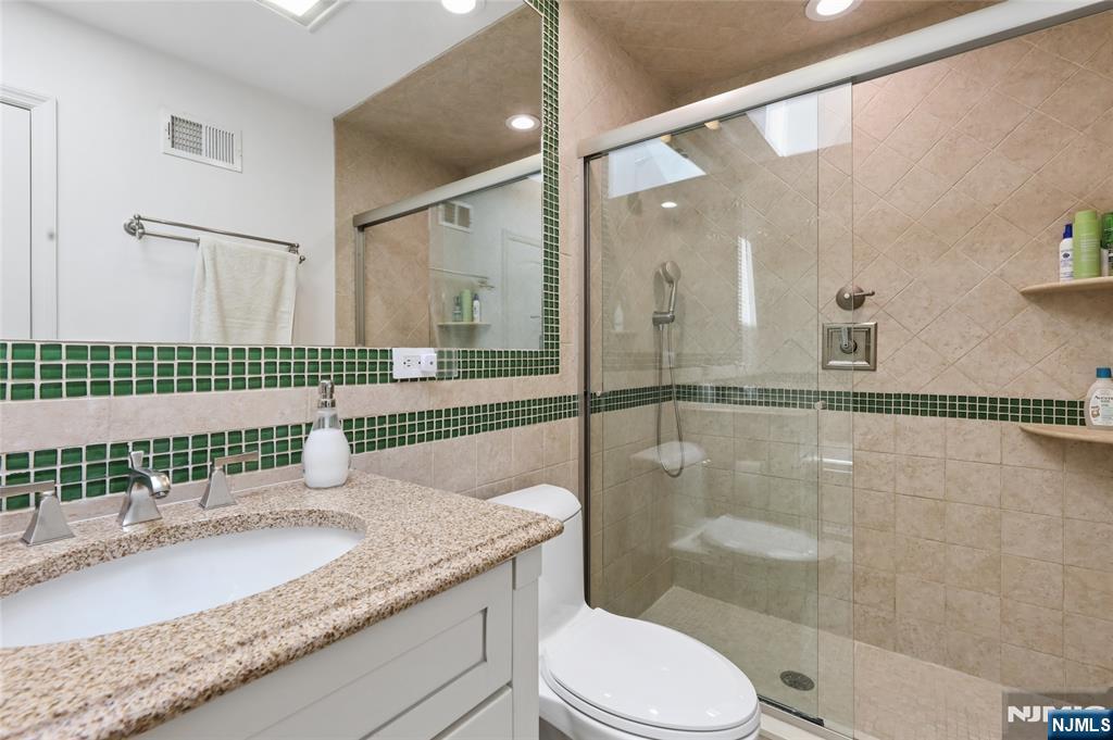 160 Magnolia Avenue — photo 24