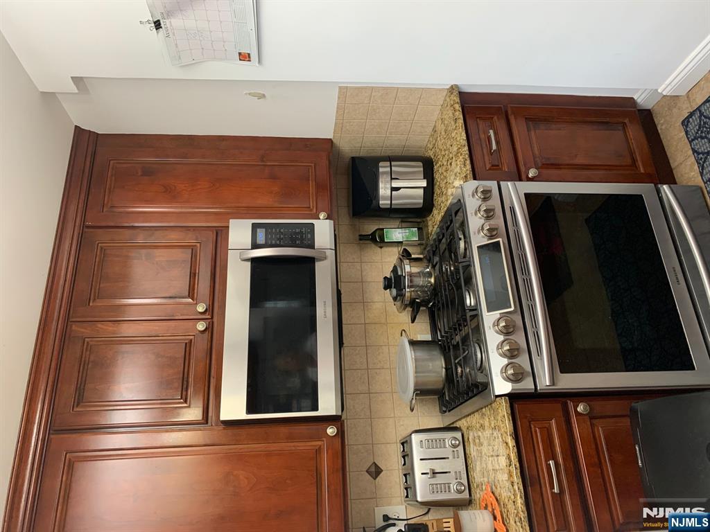 272 Wilson Avenue, Fairview, NJ 07022 Listing Photo  12