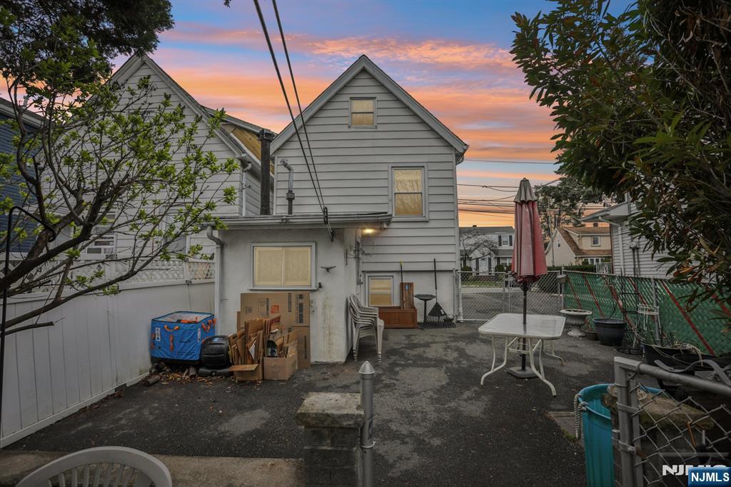 17 Emma Place - Photo 2