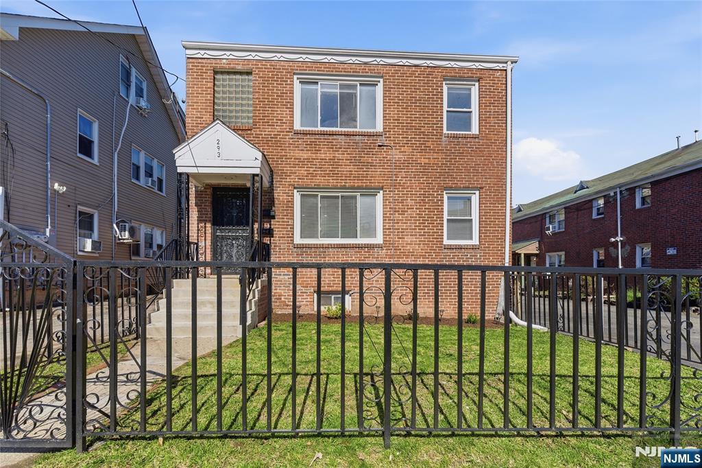 413 Paderewski, Perth Amboy, NJ, 08861