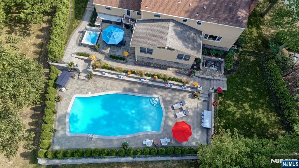 23 Erli Street - Photo 2