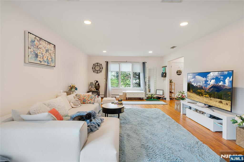 188 Broadway UNIT 3, Woodcliff Lake, NJ, 07677