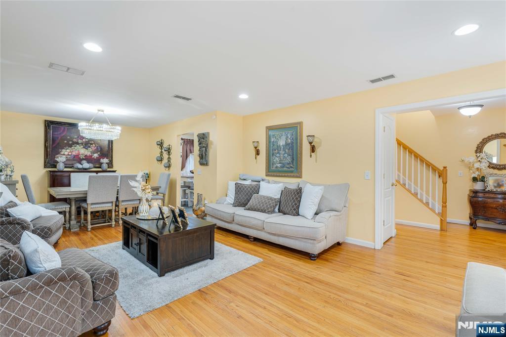 120 E Edsall Boulevard, Palisades Park, NJ 07650 Listing Photo  17