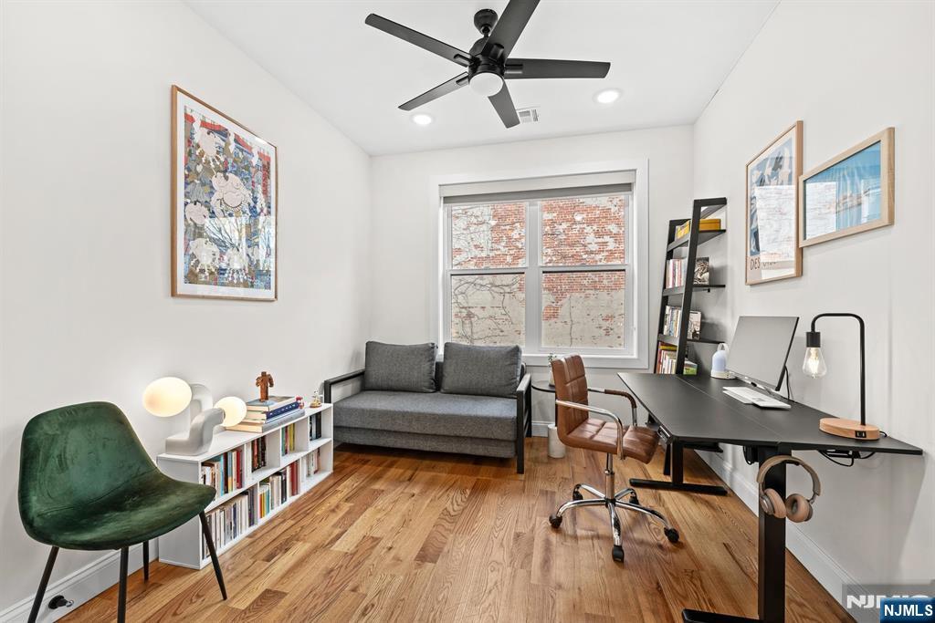 865 Summit Avenue #2