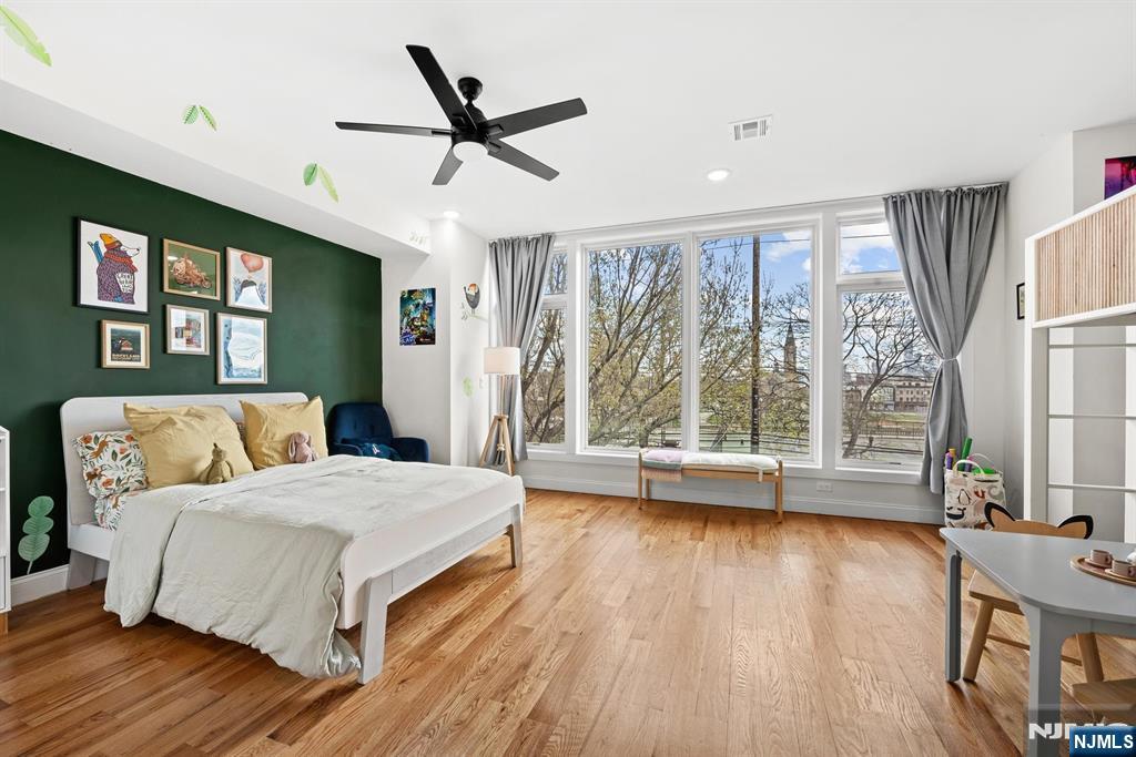865 Summit Avenue #2