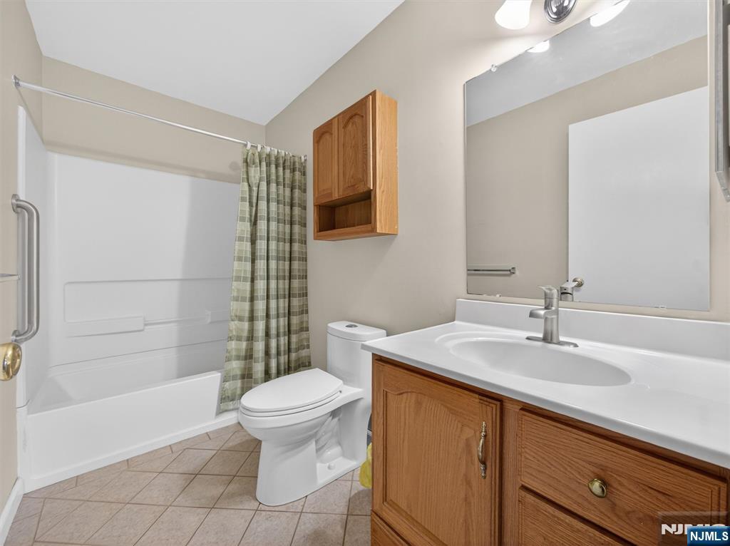 403 Poets, #403, Mahwah, NJ 07430 Listing Photo  14