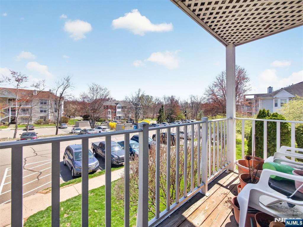 403 Poets, #403, Mahwah, NJ 07430 Listing Photo  15