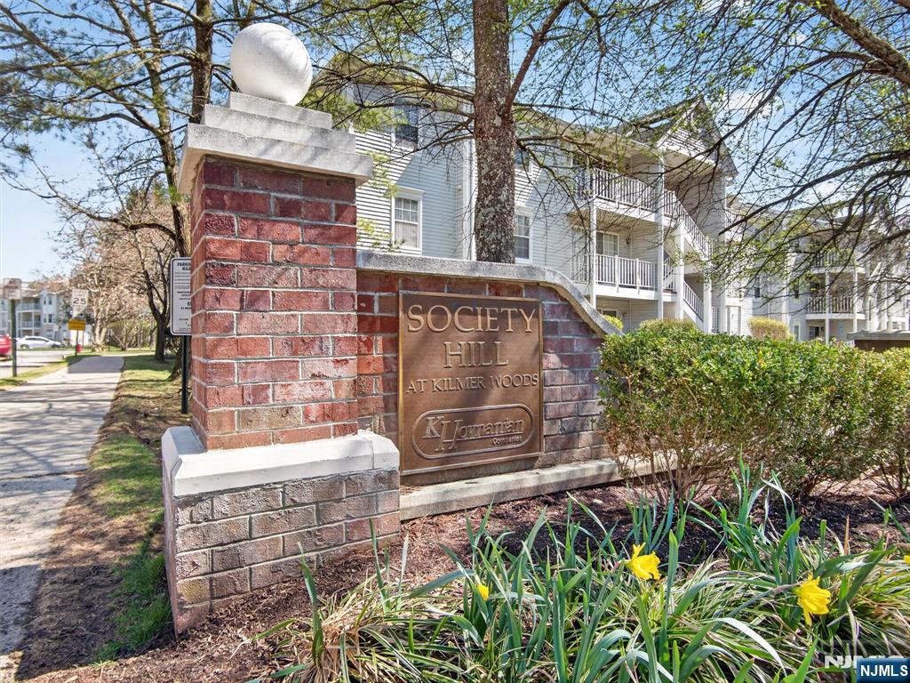 403 Poets, #403, Mahwah, NJ 07430 Listing Photo  16