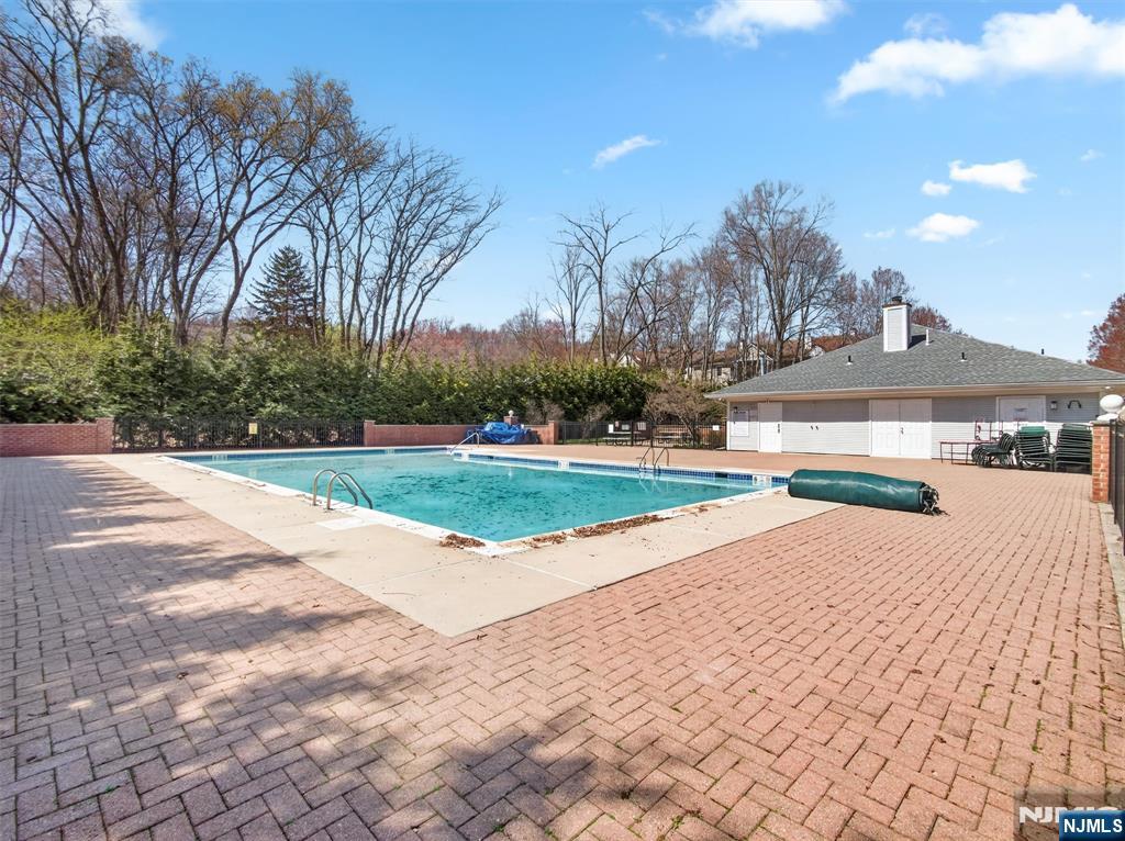 403 Poets, #403, Mahwah, NJ 07430 Listing Photo  19
