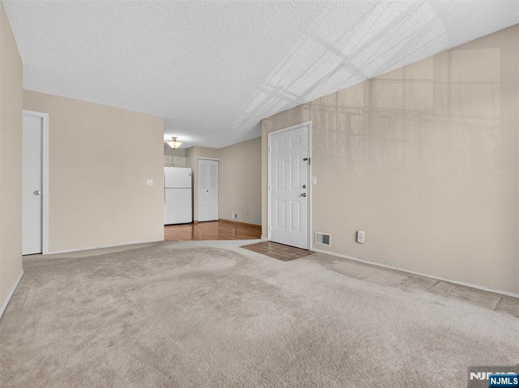 403 Poets, #403, Mahwah, NJ 07430 Listing Photo  4