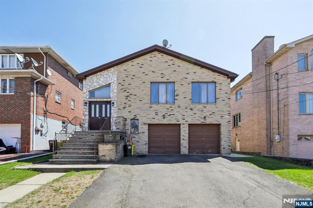 1585 Bergen Boulevard, Leonia, NJ, 07605