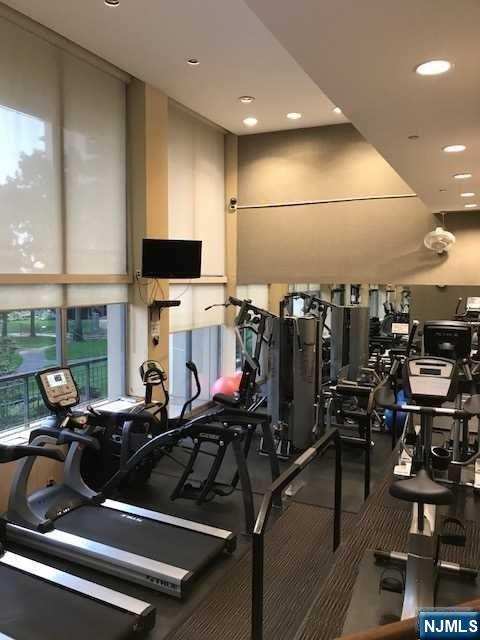 2 Horizon Road, #1423, Fort Lee, NJ 07024 Listing Photo  27