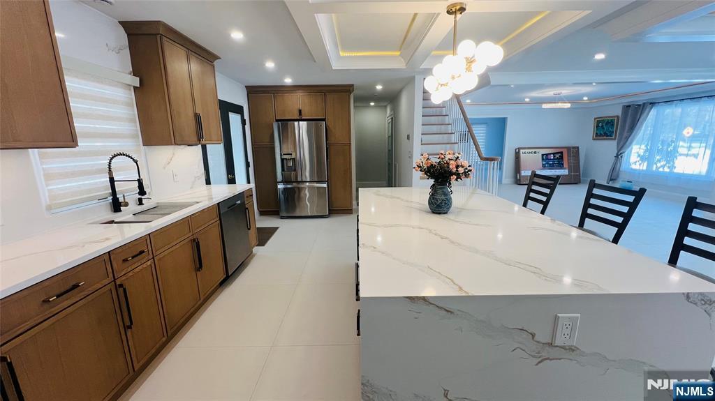 815 Highland Avenue - Photo 4