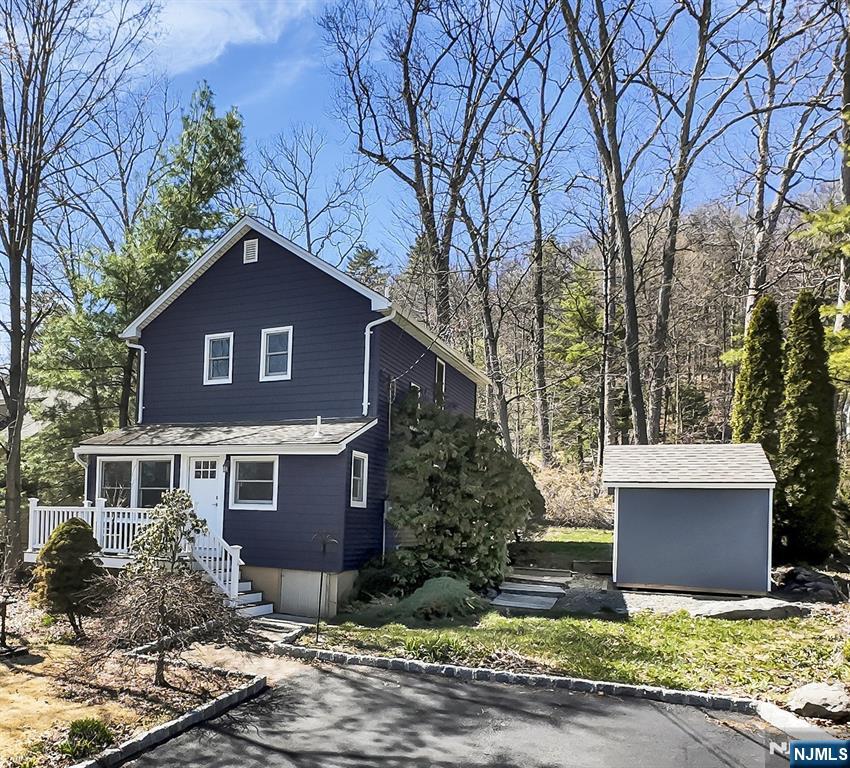 7 Shadowy Lane - Photo 1