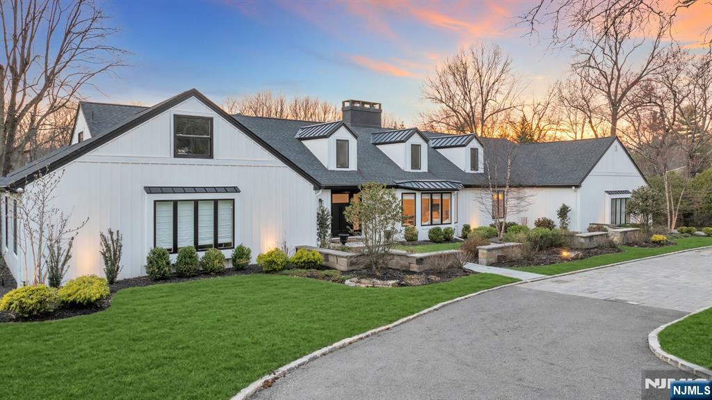 16 Greenbrook Road - Photo 2