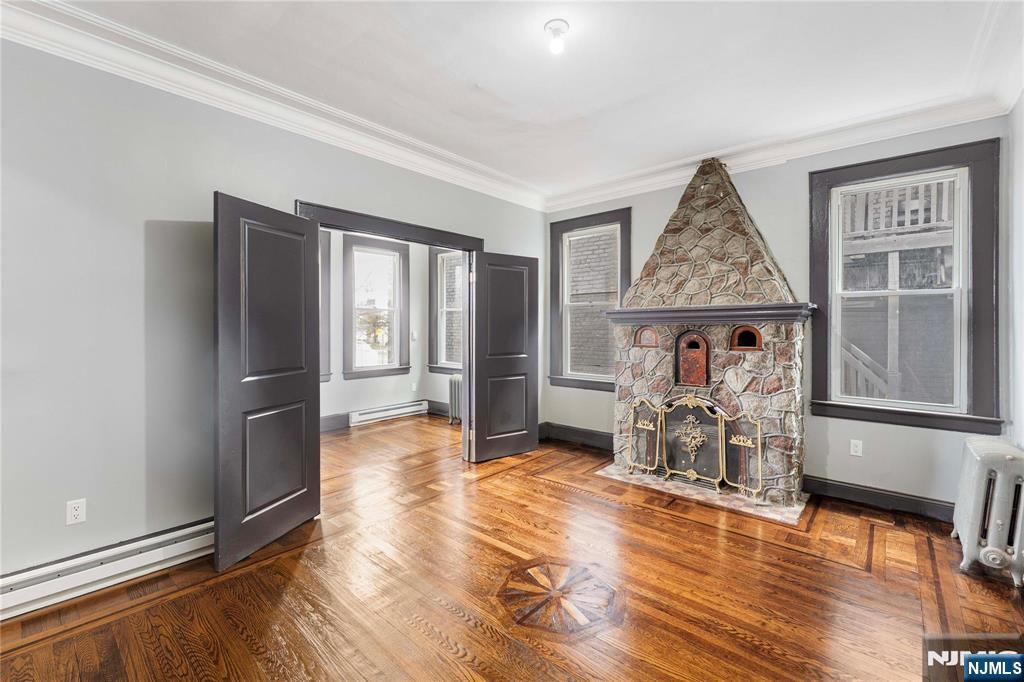 135 Tremont Avenue - Photo 4